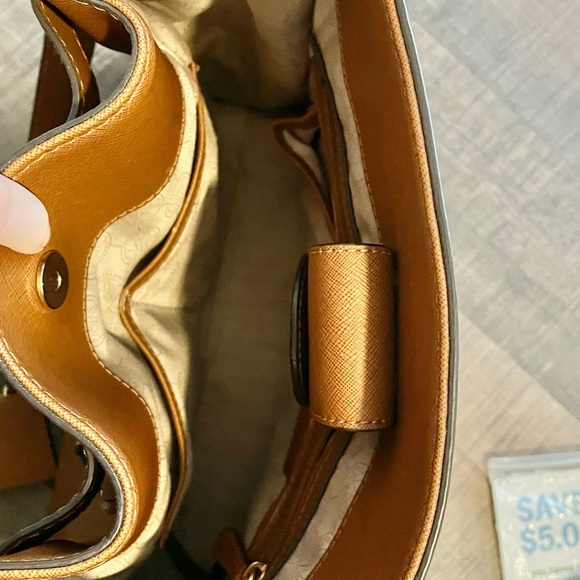 Brown Michael Kors bag - Picture 3 of 4